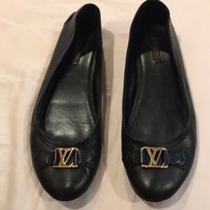 Louis Vuitton flats